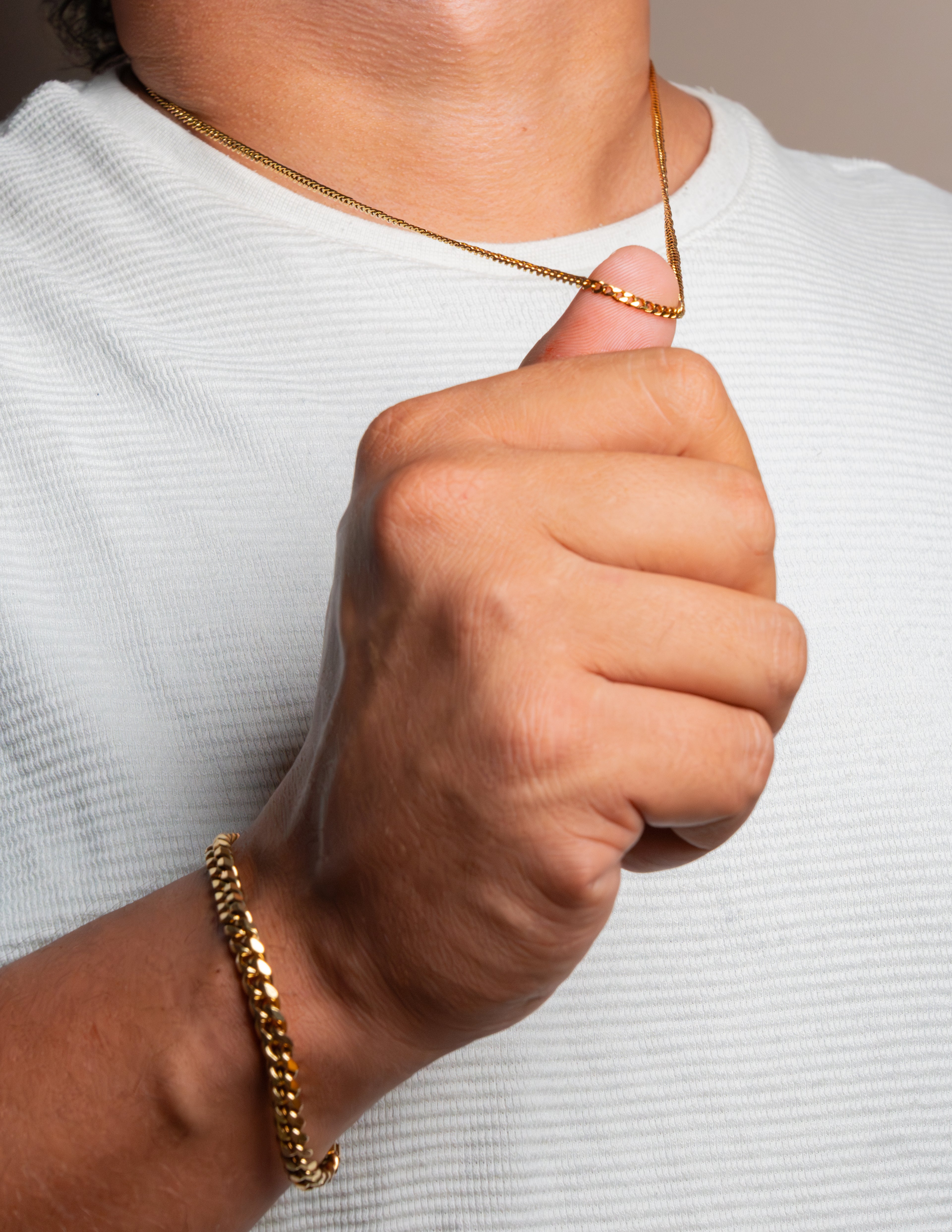 Cadena Cubana - Hombre