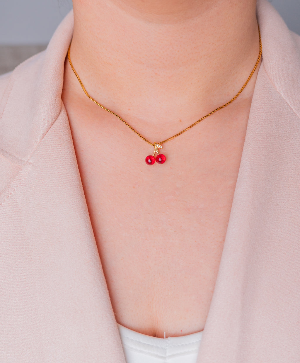 Cadena Box + Dije Cherry Roja - Mujer